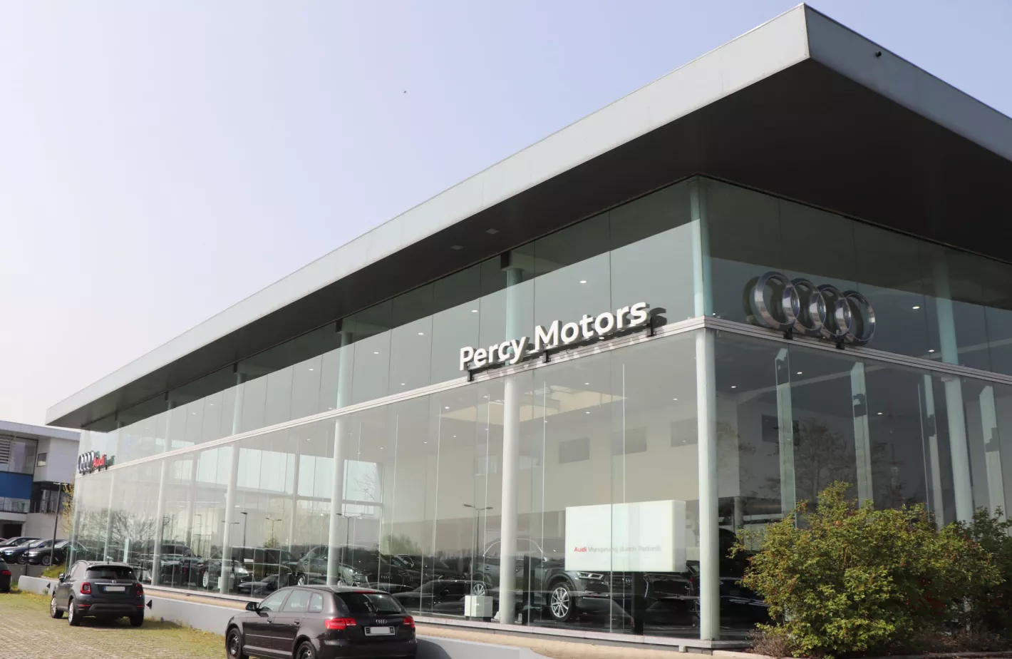 Concession Percy Motors avec logo Audi